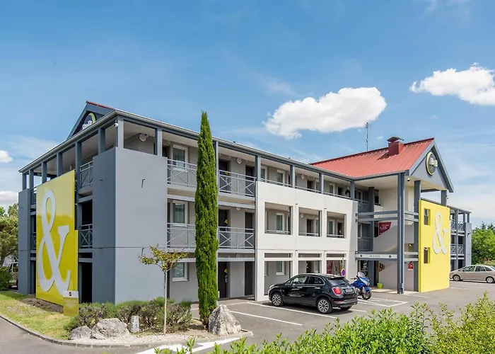 Bordeaux De 2* Мериньяк