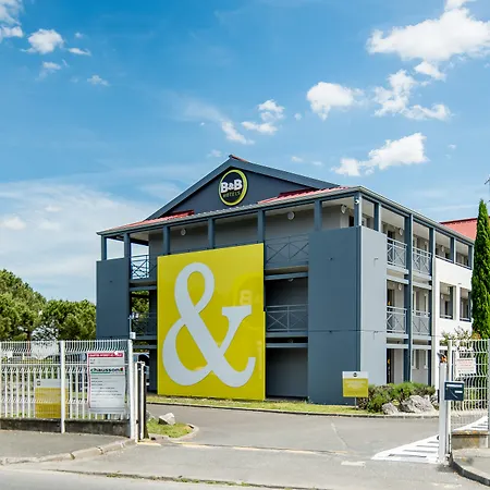梅里尼亚克波尔多酒店