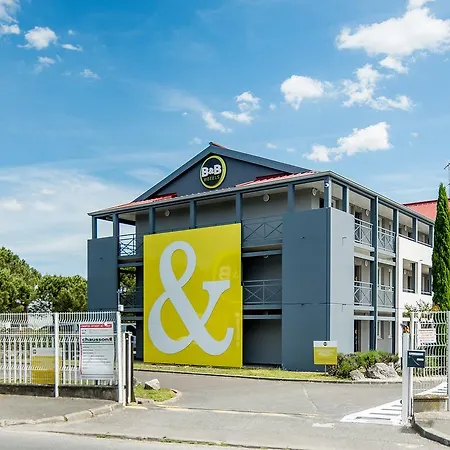 梅里尼亚克波尔多酒店